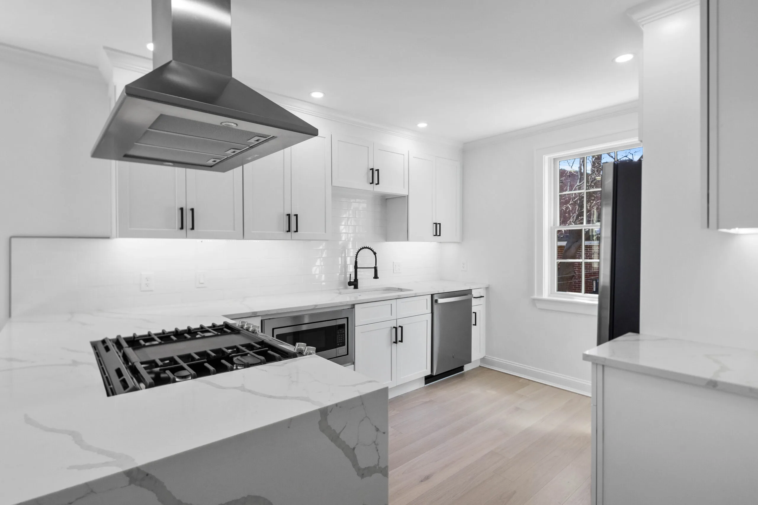 25 Lynde St